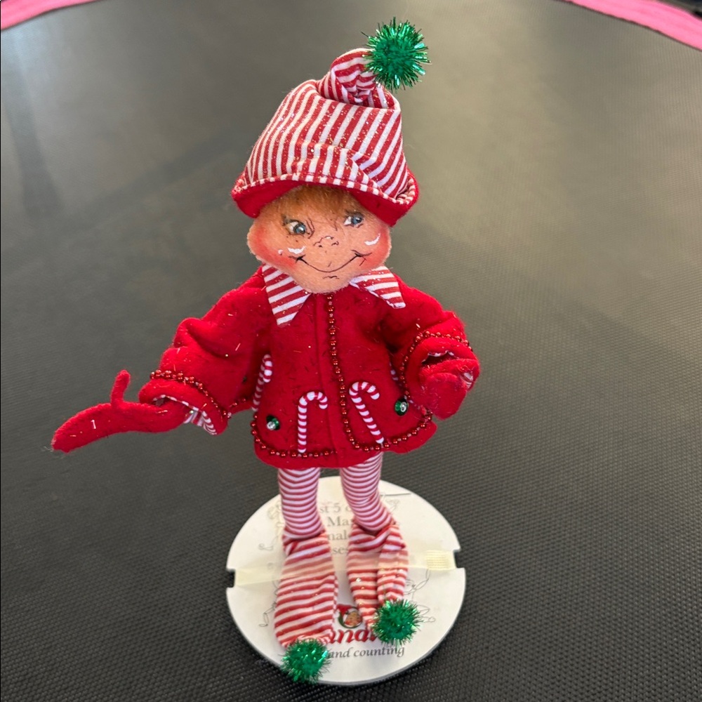 Annalee Large Holiday Elf Collectible 9-inch Red Candy Cane Elf  2006